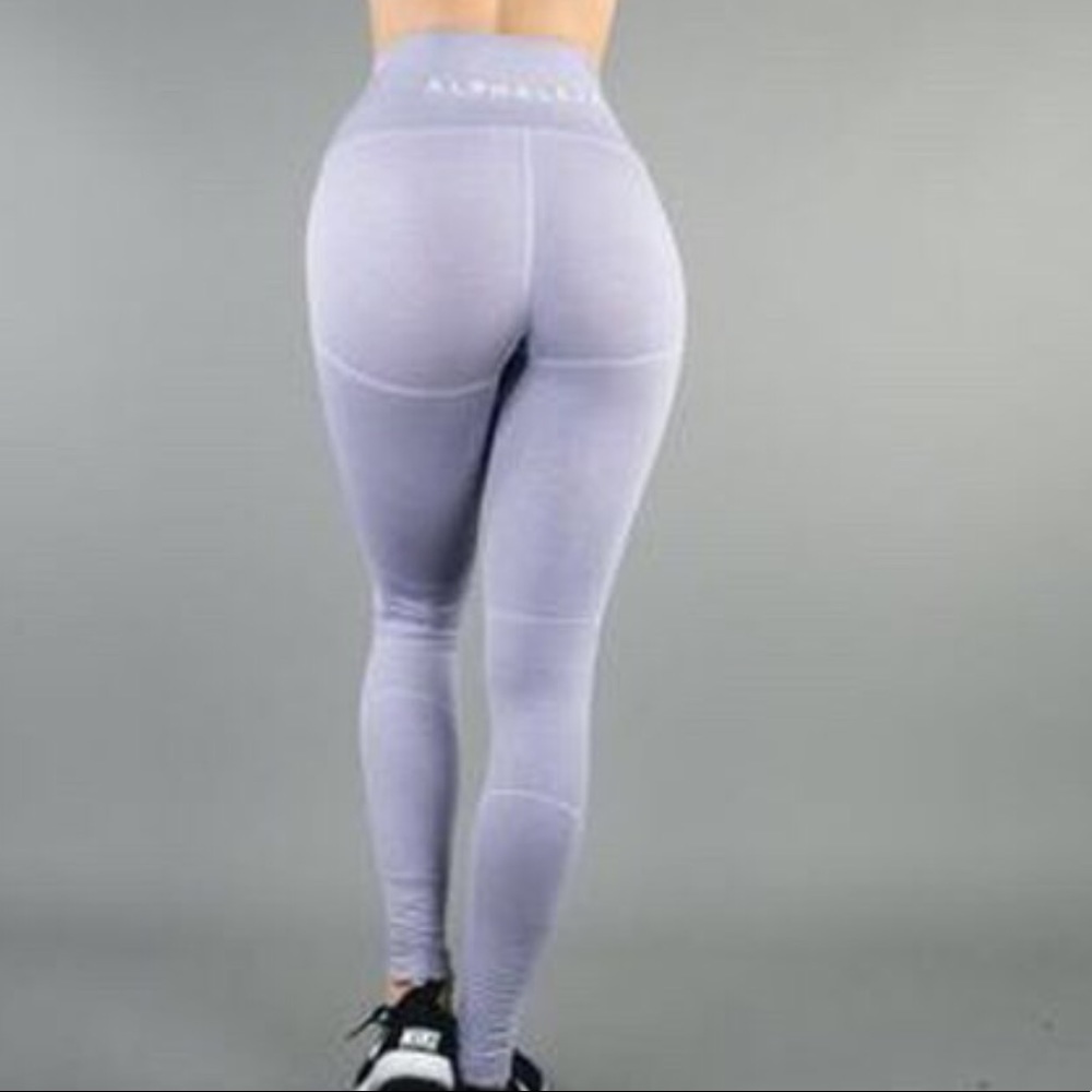 Women’s Alphalete Revival Leggings V2 in Lilac